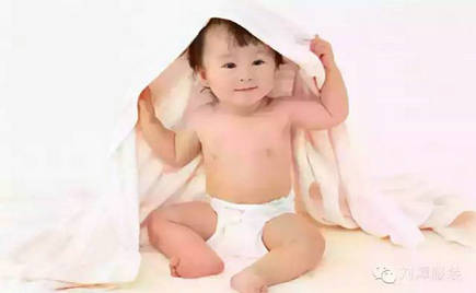 刘潭服装合作シャルレ：健康美丽好居家 让宝宝快乐成长