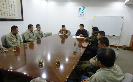 刘潭服装召开节前机修工培训会议