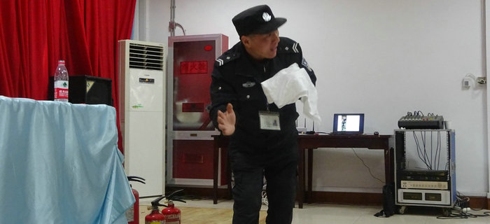 刘潭服装举办欢迎新员工入职培训会议
