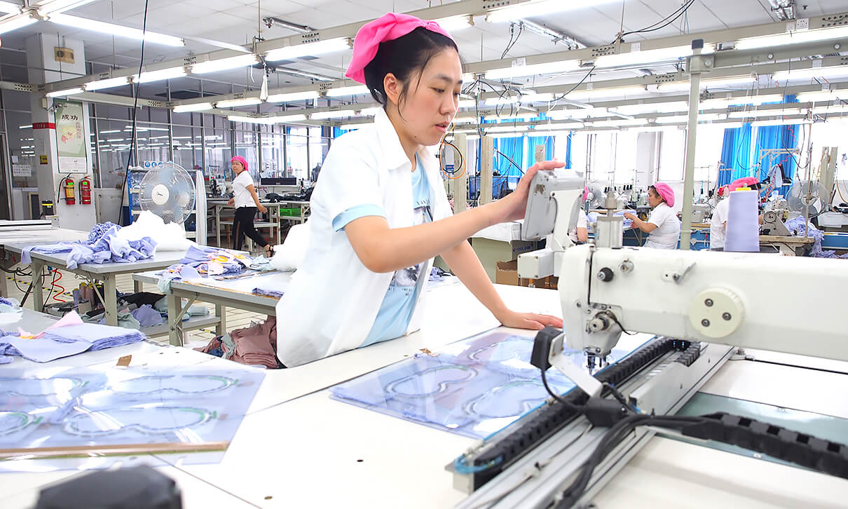 合理精简生产线，刘潭服装厂提高生产速度和灵活度