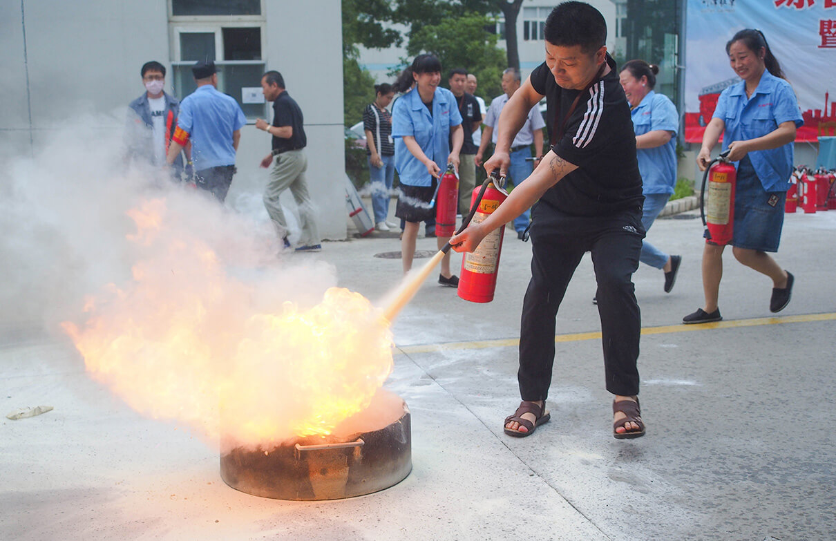 刘潭服装消防运动会