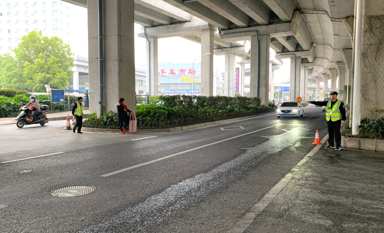 刘潭服装全国交通安全日