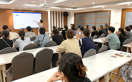 刘潭服装开展绩效管理培训会议