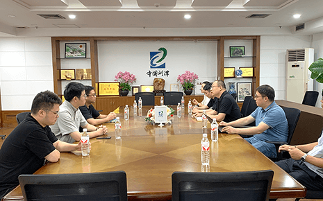 刘潭服装：“企学研”共探智能制造新未来