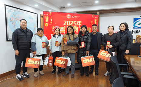 情暖新春、温暖关怀|刘潭服装开展新春慰问活动