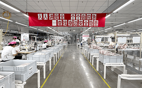 刘潭服装扎实开展安全生产月宣传——筑牢安全防线