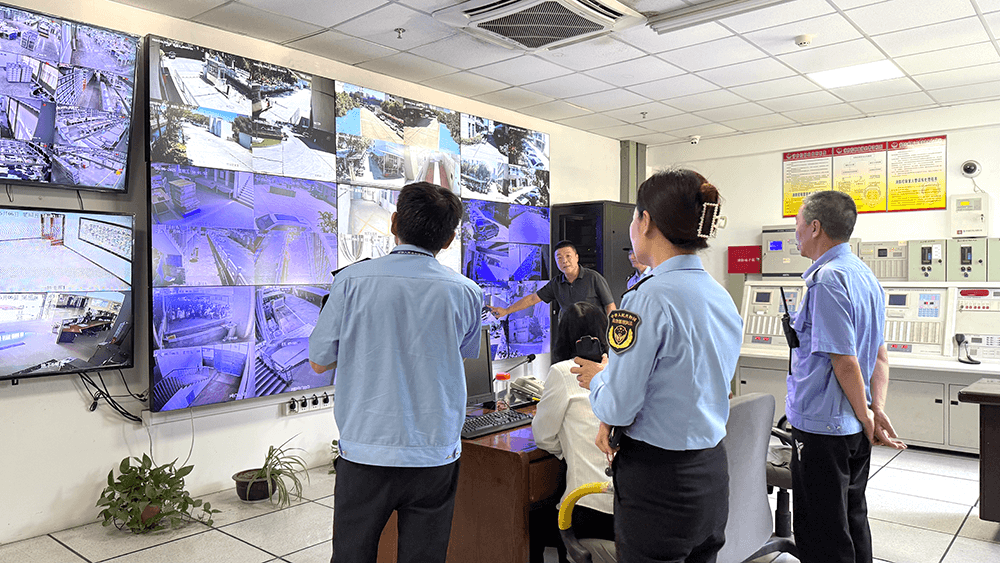 区应急管理局深入刘潭服装开展消防安全专项检查