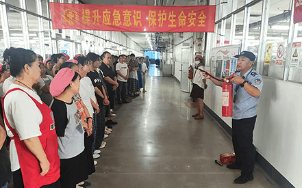 刘潭服装：高温天强化特殊工种安全实训
