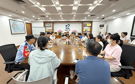 卫健委深入刘潭服装开展健康科普与调研活动