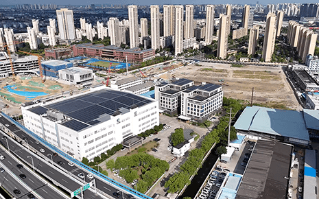 金秋桂香盈满园,以创新织就刘潭服装发展新图景 金秋桂香盈满园,以创新织就刘潭服装发展新图景