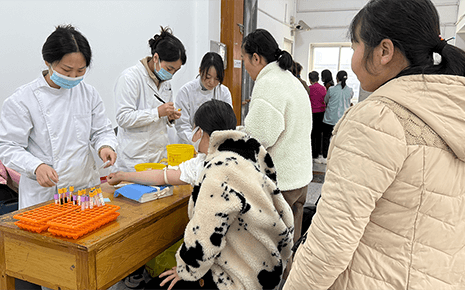 刘潭服装:关怀入微,员工健康有“医”靠 刘潭服装:关怀入微,员工健康有“医”靠