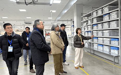 校地企联动探新路——上海交大教授一行莅临刘潭服装考察交流 校地企联动探新路——上海交大教授一行莅临刘潭服装考察交流