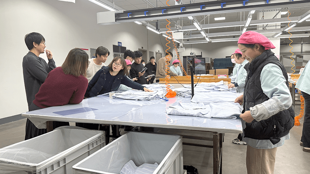 刘潭服装迎印尼良品客人：共探AI智能生产与管理实践