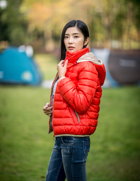 女式连帽纯色短款棉服